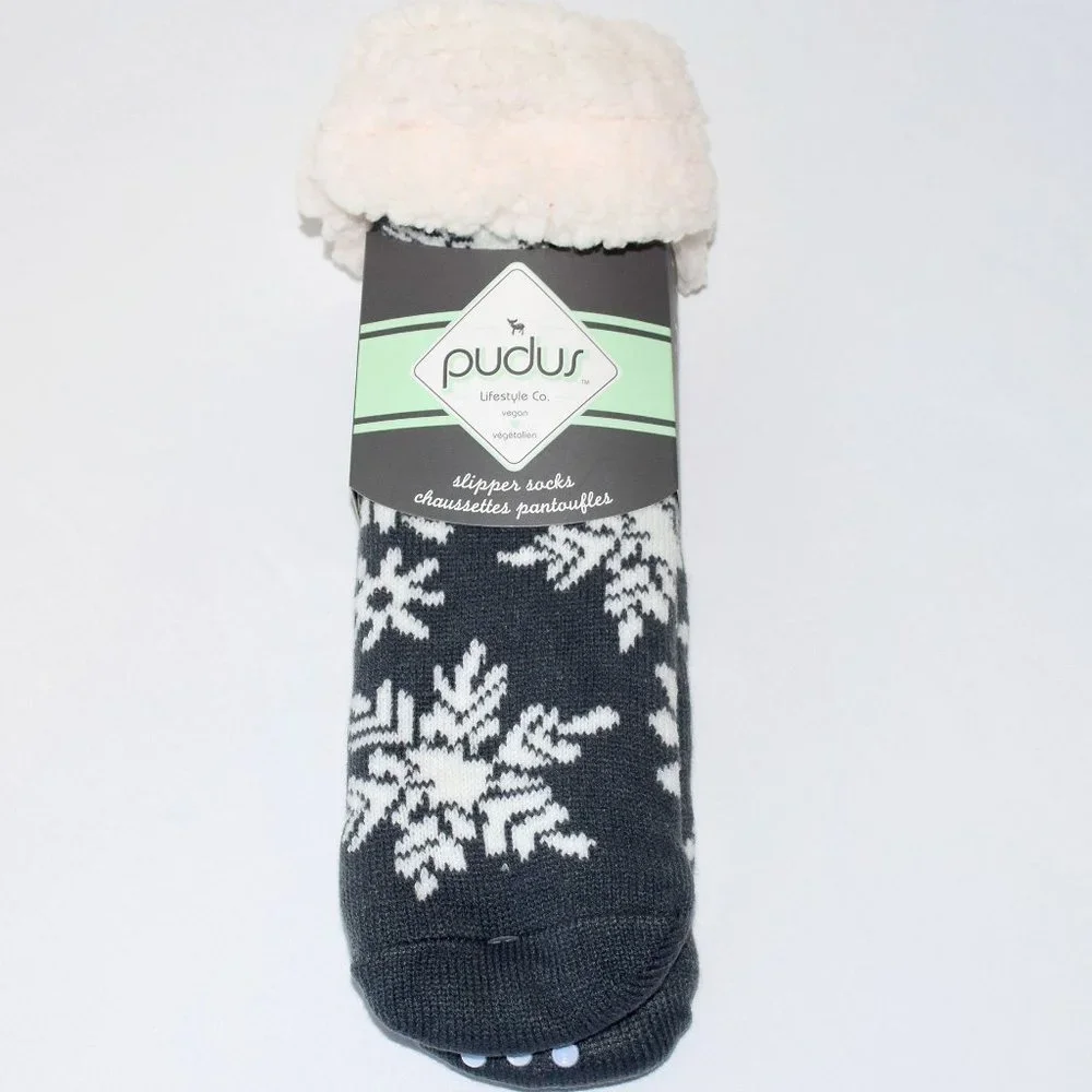 NEW Pudus Snowflake Slipper Socks - One Size